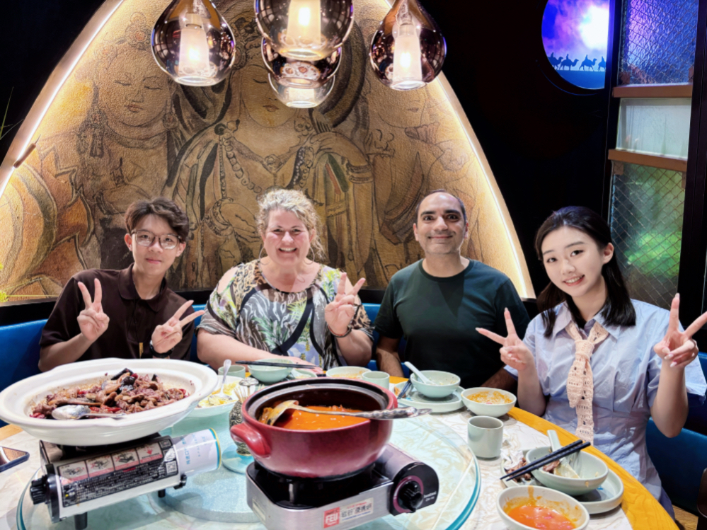 Welcome friends from Australia!!!